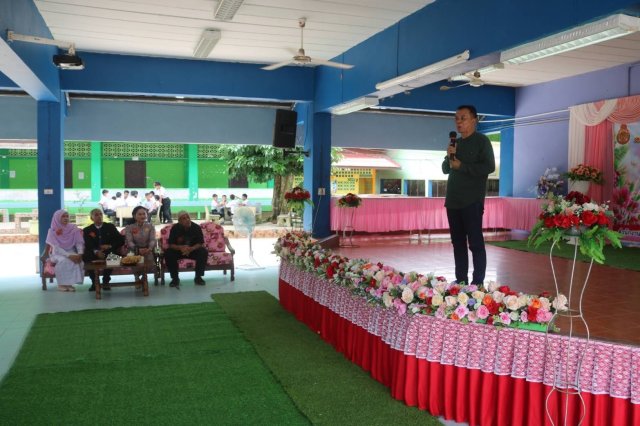 กิจกรรมมอบทุนการศึกษาบุตรสมาชิก อำเภอจะแนะ